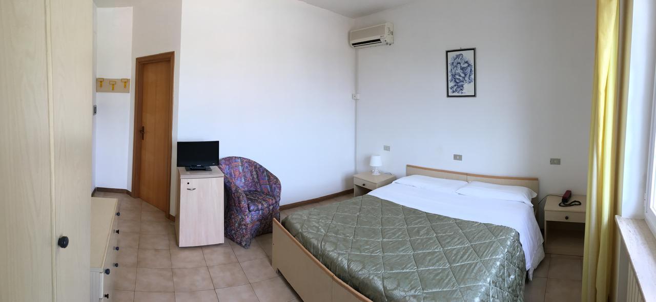 Fattoria Cerreto Hotel Mosciano Sant'Angelo Ngoại thất bức ảnh